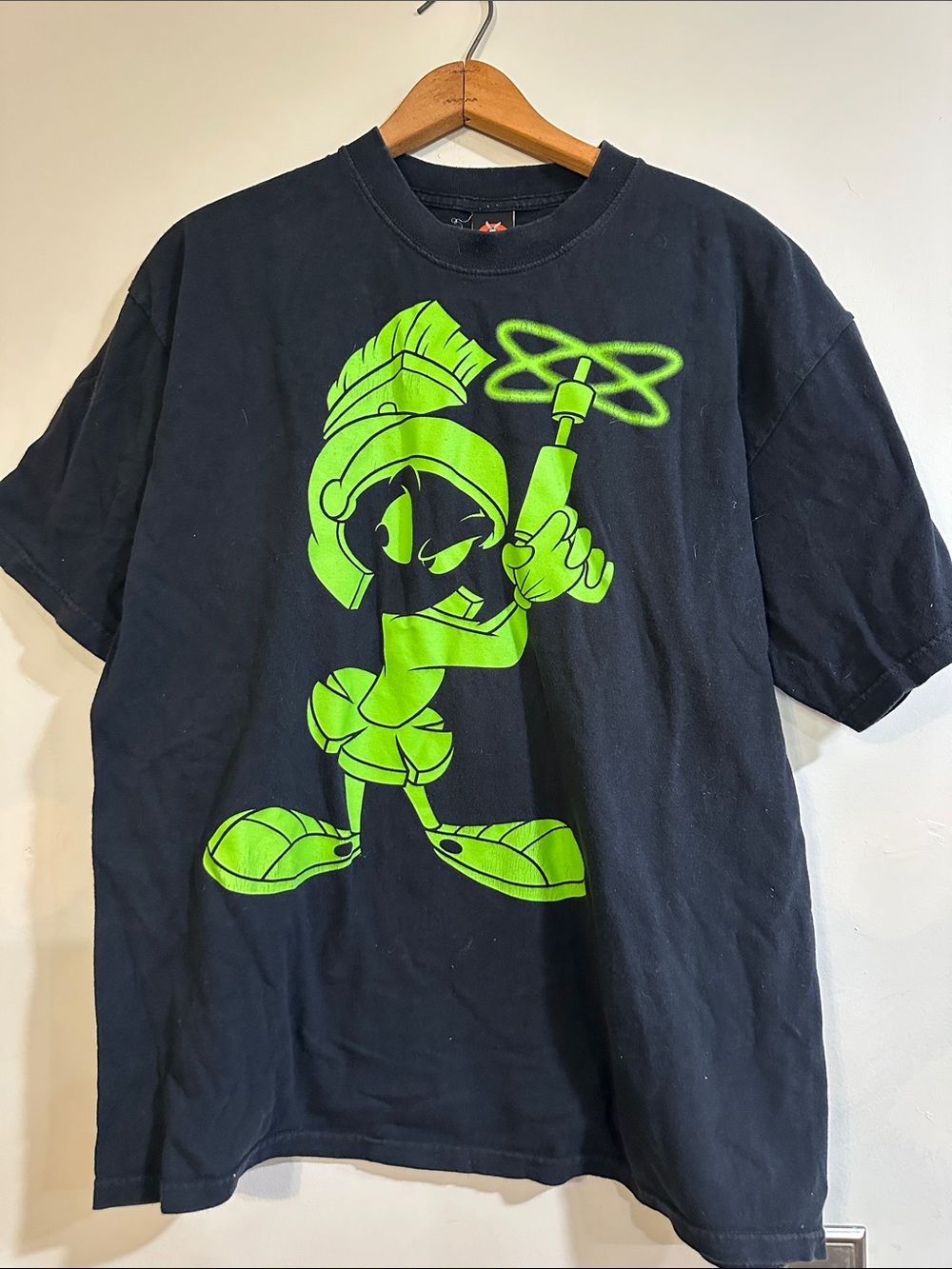 Marvin the Martian Vintage 90s  T-Shirt with Neon Green screen print Warner bros